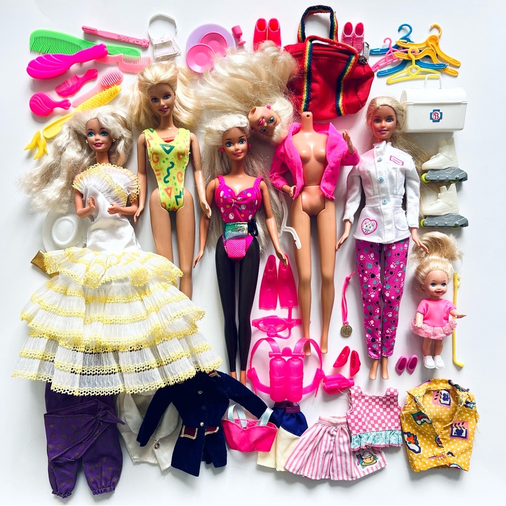Vintage 90s Barbie lot (dolls, clothes, accessories)